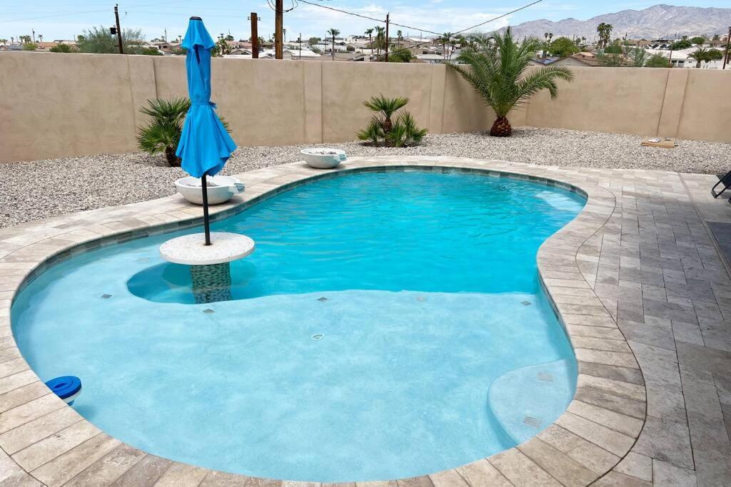 Havasu Retreat! Pool, Spa, Gym & View Lake Havasu City Luaran gambar