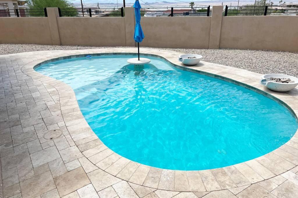 Havasu Retreat! Pool, Spa, Gym & View Lake Havasu City Luaran gambar